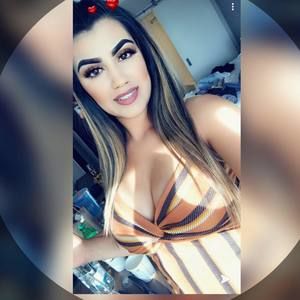 Meet your Posher, Ana daniela